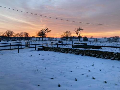 La ferme sous la neige